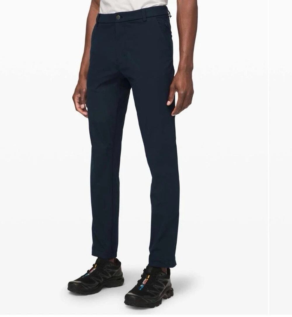 Lululemon Classic Men's Cropped Pant Navy Size 34 A001667